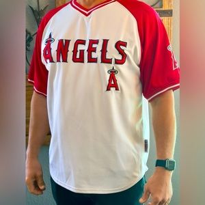 ⚾️❤️Like New Men’s Los Angeles Angels Baseball Logo Jersey by Stitches -Sz L 💕